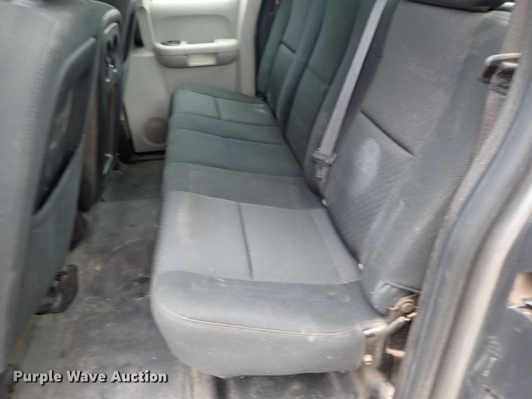 image for item DN2442 2013 Chevrolet Silverado 1500  Ext. Cab pickup truck