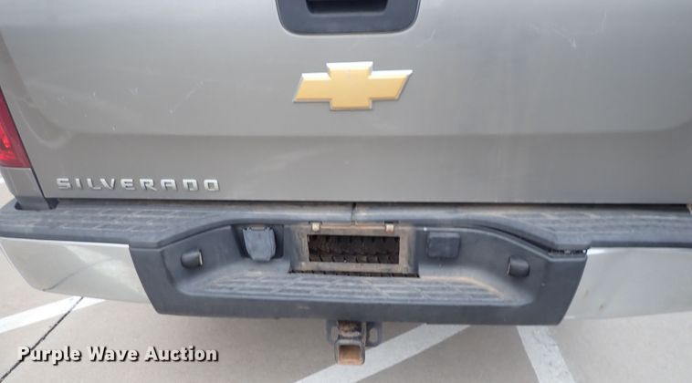 image for item DN2442 2013 Chevrolet Silverado 1500  Ext. Cab pickup truck