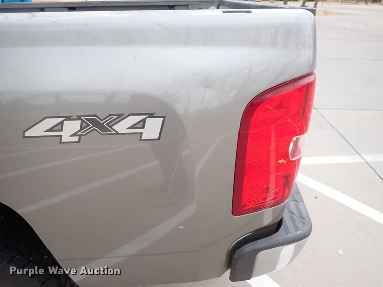 image for item DN2442 2013 Chevrolet Silverado 1500  Ext. Cab pickup truck