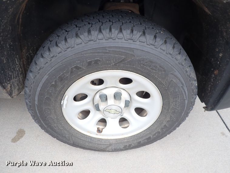 image for item DN2442 2013 Chevrolet Silverado 1500  Ext. Cab pickup truck