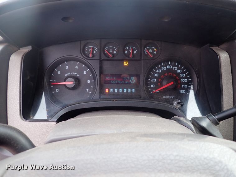 image for item DN2443 2010 Ford F150 XL  SuperCab pickup truck