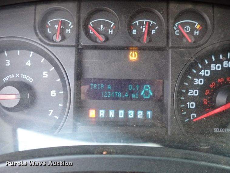 image for item DN2443 2010 Ford F150 XL  SuperCab pickup truck