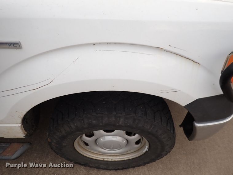image for item DN2443 2010 Ford F150 XL  SuperCab pickup truck