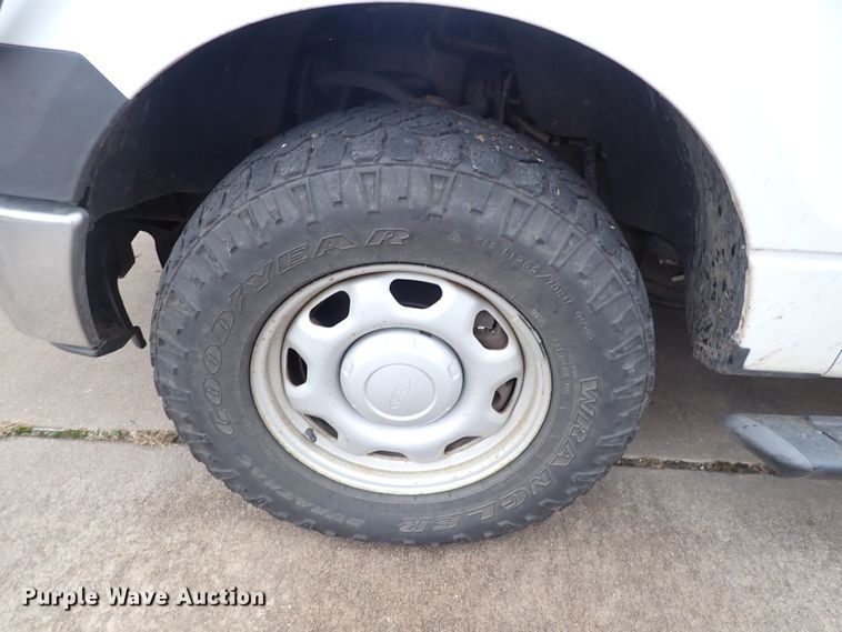 image for item DN2443 2010 Ford F150 XL  SuperCab pickup truck