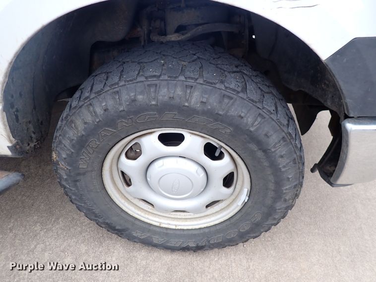 image for item DN2443 2010 Ford F150 XL  SuperCab pickup truck