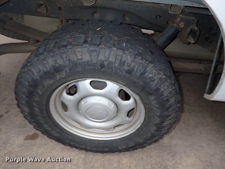 image for item DN2443 2010 Ford F150 XL  SuperCab pickup truck