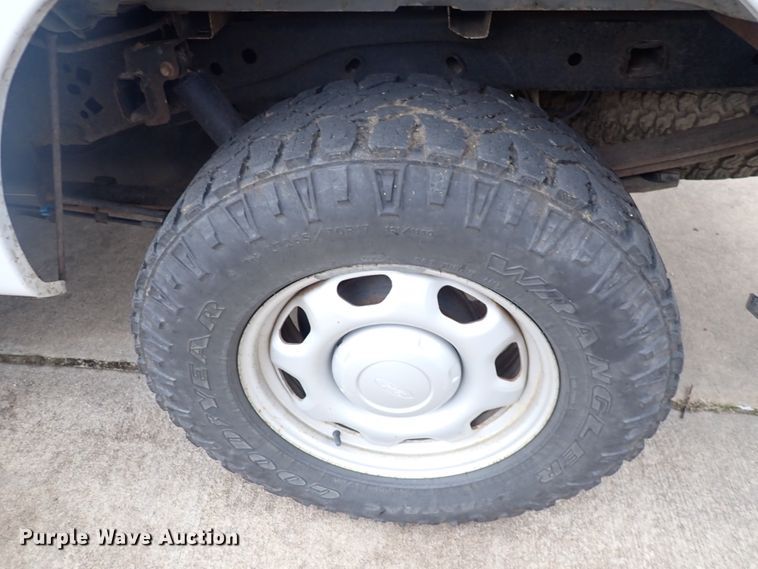 image for item DN2443 2010 Ford F150 XL  SuperCab pickup truck