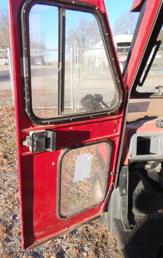 image for item DN2618 2002 Kawasaki Mule  utility vehicle