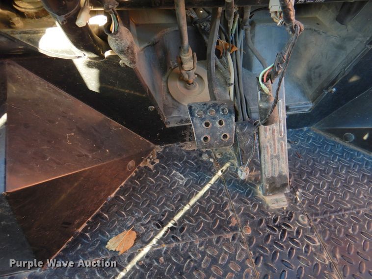 image for item DN2618 2002 Kawasaki Mule  utility vehicle