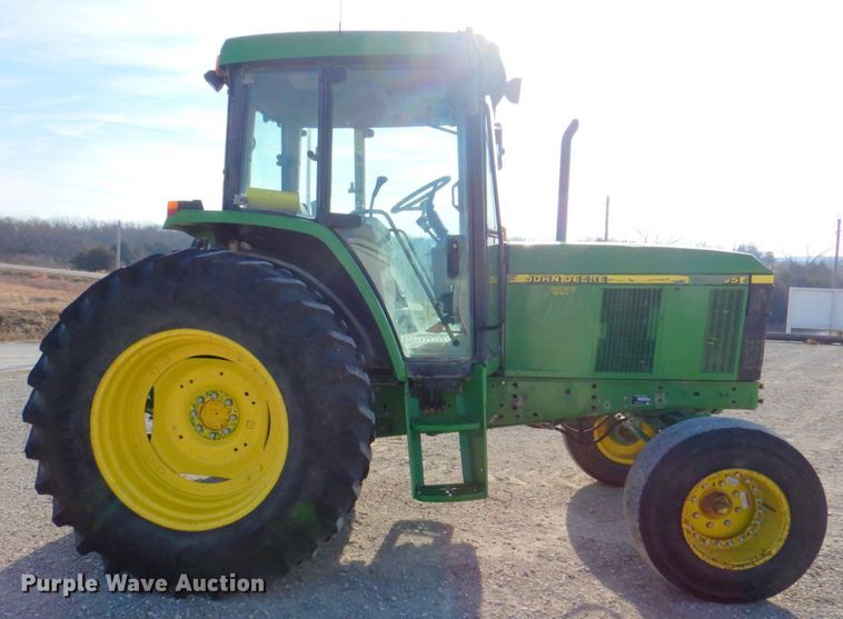 image for item DN2642 2002 John Deere 6405  tractor