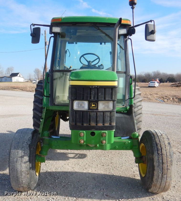 image for item DN2642 2002 John Deere 6405  tractor