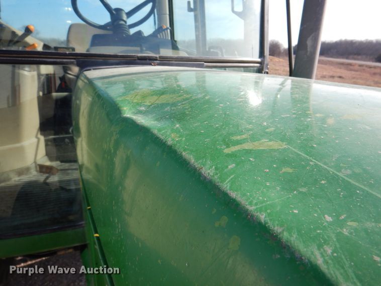 image for item DN2642 2002 John Deere 6405  tractor