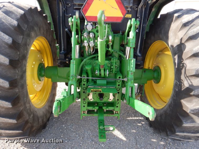 image for item DN2642 2002 John Deere 6405  tractor
