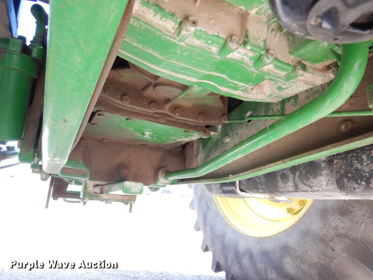 image for item DN2642 2002 John Deere 6405  tractor