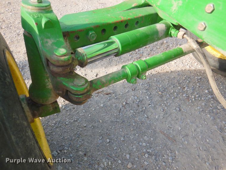 image for item DN2642 2002 John Deere 6405  tractor