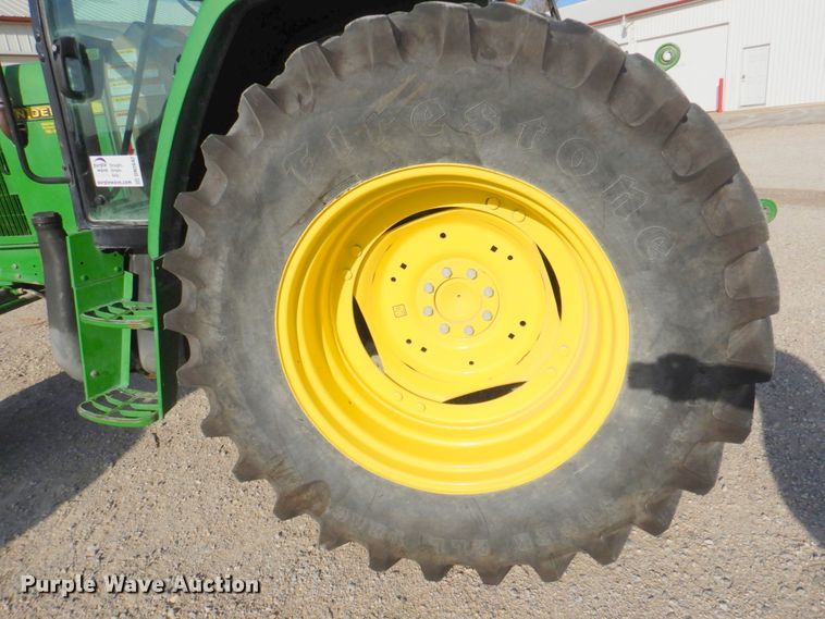 image for item DN2642 2002 John Deere 6405  tractor