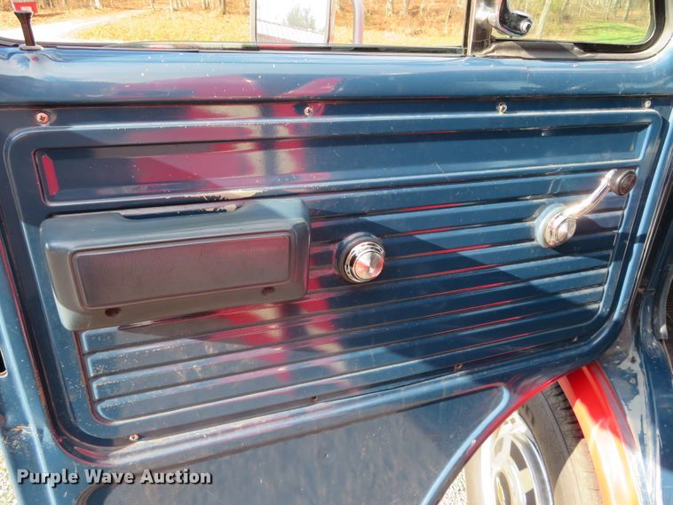 image for item DN7852 1993 Chevrolet G30  emergency vehicle