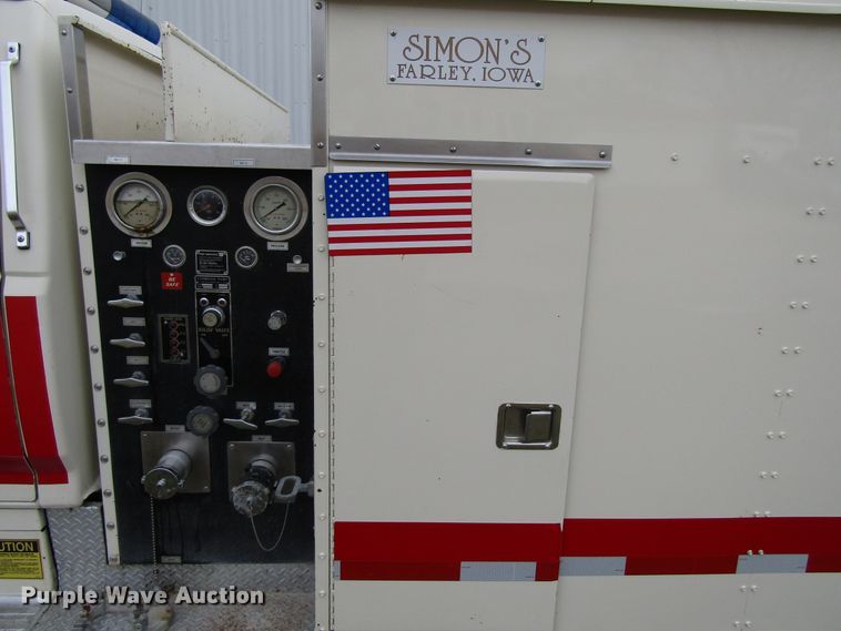 image for item EV9376 1985 Ford F700  pumper fire truck