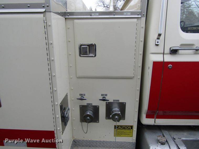 image for item EV9376 1985 Ford F700  pumper fire truck