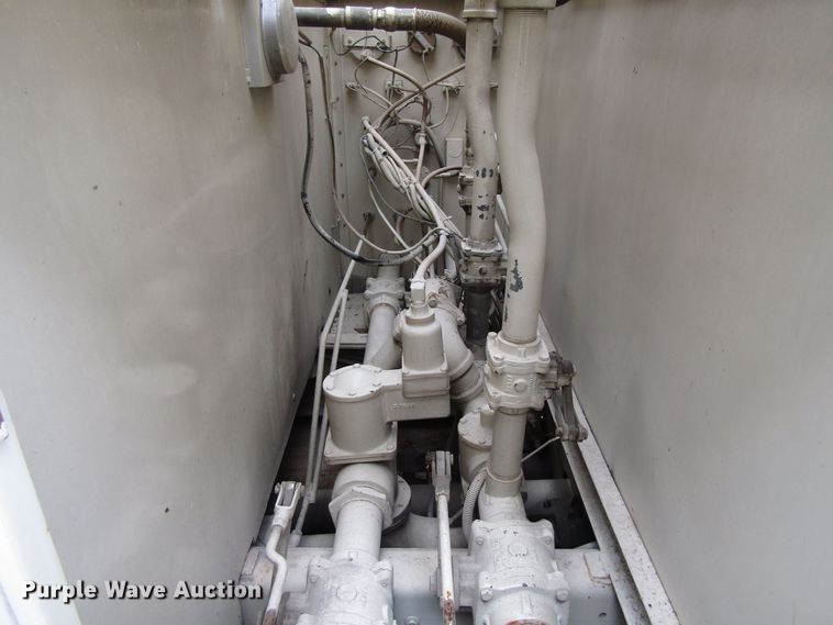 image for item EV9376 1985 Ford F700  pumper fire truck