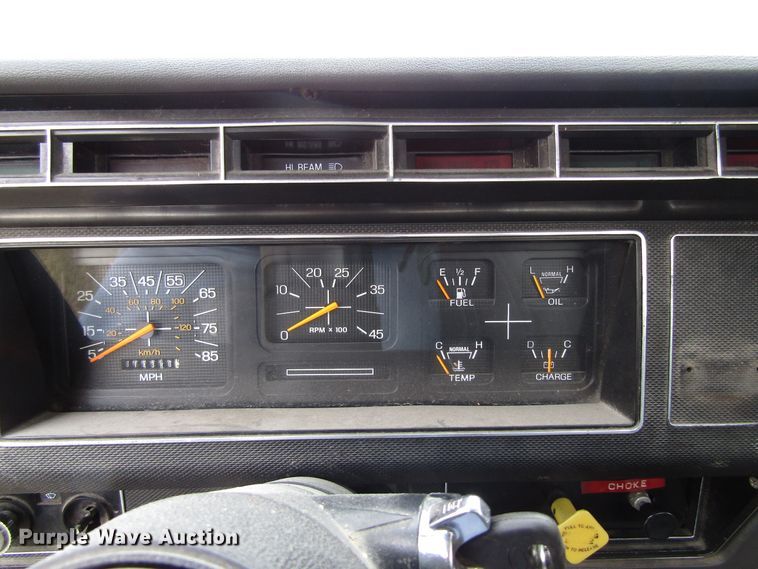 image for item EV9376 1985 Ford F700  pumper fire truck