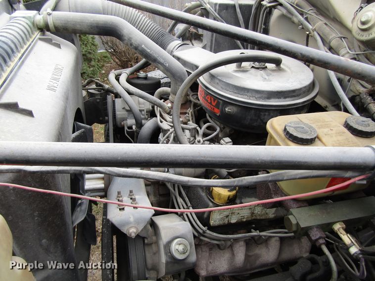 image for item EV9376 1985 Ford F700  pumper fire truck