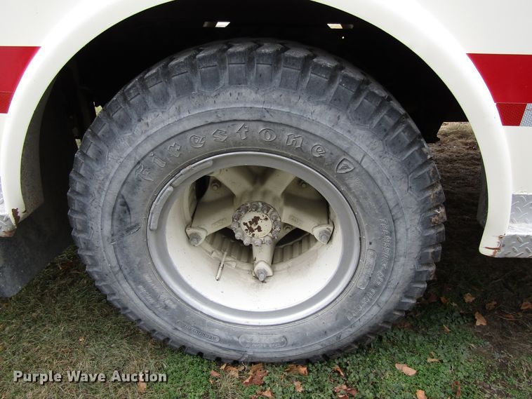 image for item EV9376 1985 Ford F700  pumper fire truck