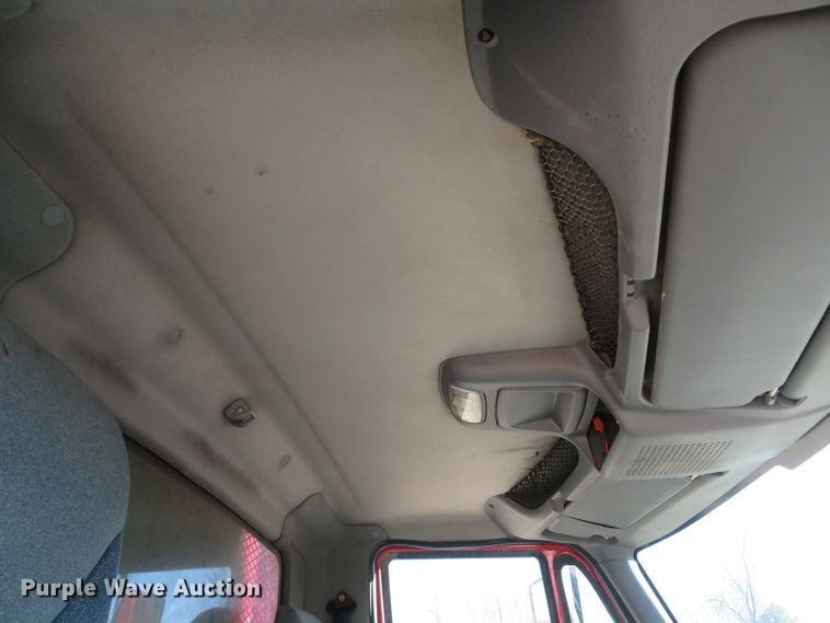 image for item FP9490 2005 International 7400  dump truck