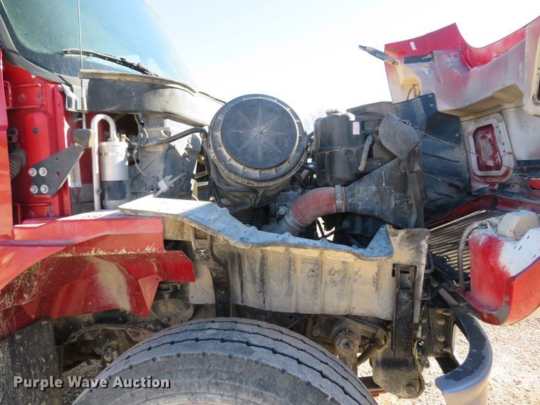 image for item FP9490 2005 International 7400  dump truck