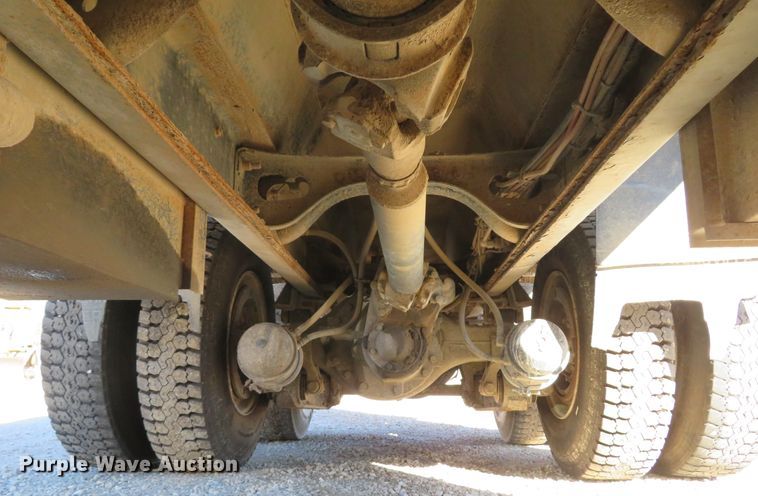 image for item FP9490 2005 International 7400  dump truck