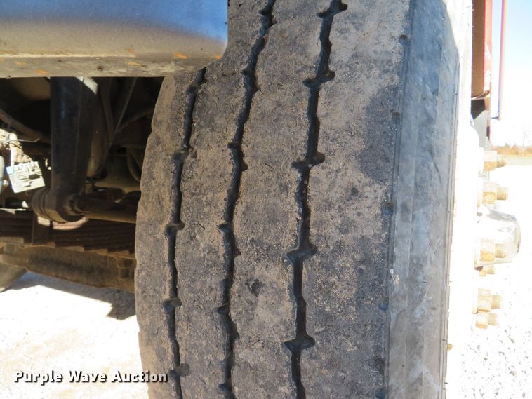 image for item FP9490 2005 International 7400  dump truck