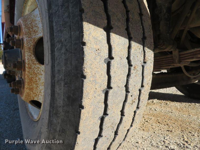 image for item FP9490 2005 International 7400  dump truck