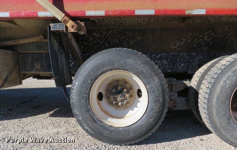 image for item FP9490 2005 International 7400  dump truck