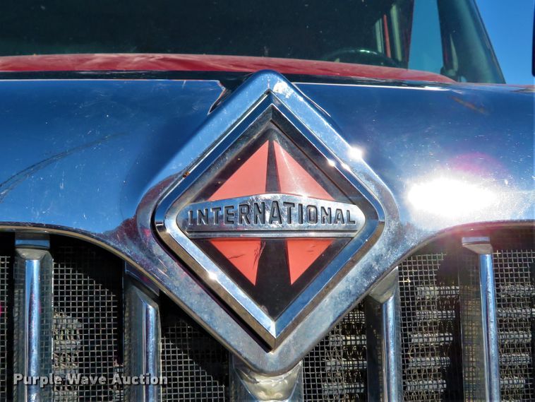 image for item FP9490 2005 International 7400  dump truck