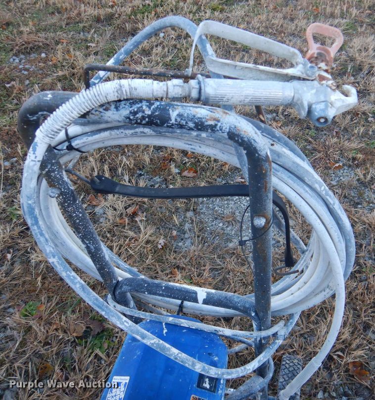 image for item IH9072 (2) Graco paint sprayers