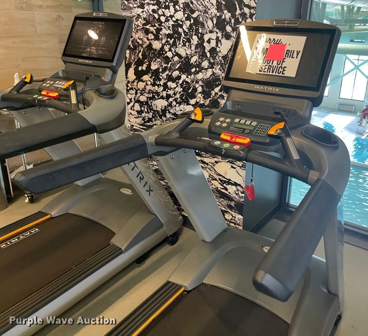 image for item IJ9573 (3) Matrix treadmills