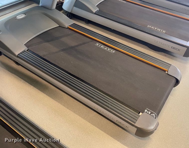 image for item IJ9573 (3) Matrix treadmills