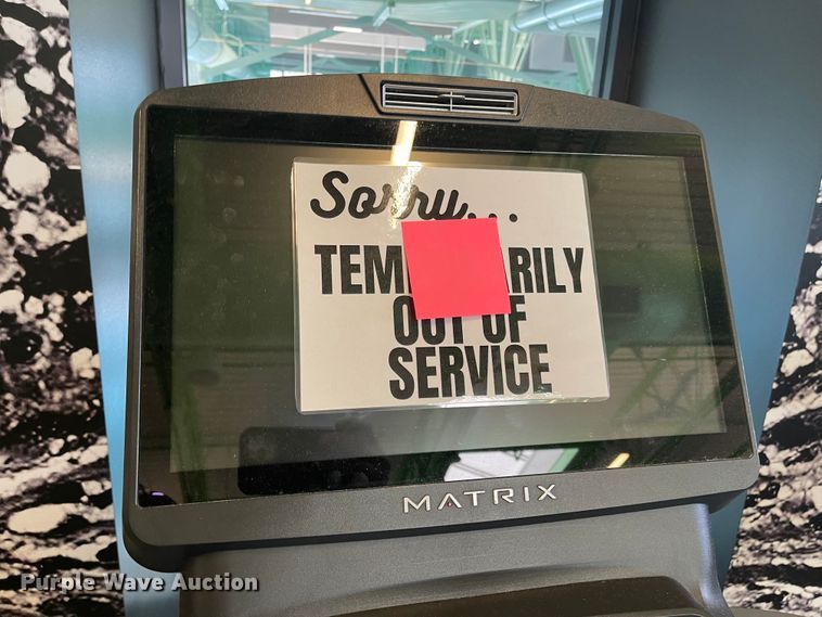 image for item IJ9573 (3) Matrix treadmills