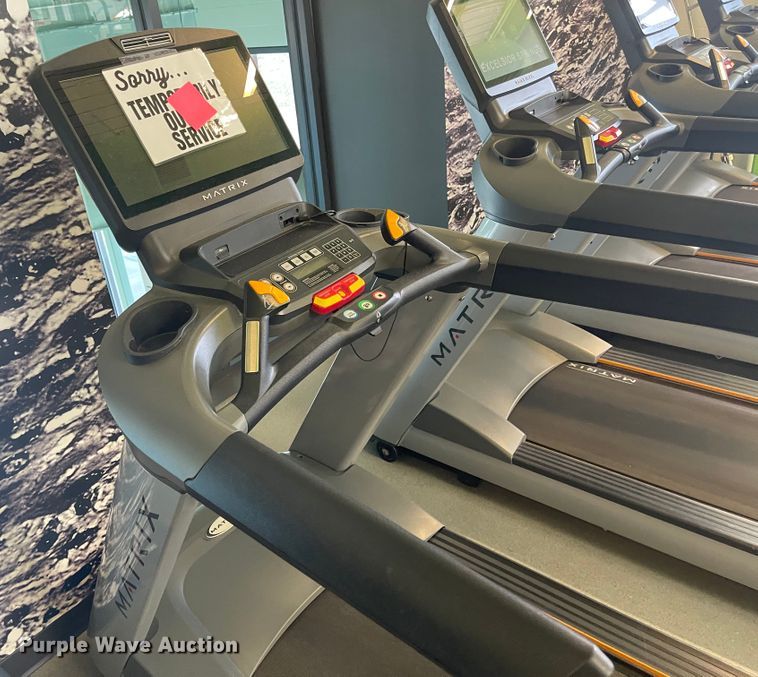 image for item IJ9573 (3) Matrix treadmills