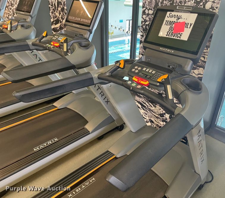 image for item IJ9573 (3) Matrix treadmills
