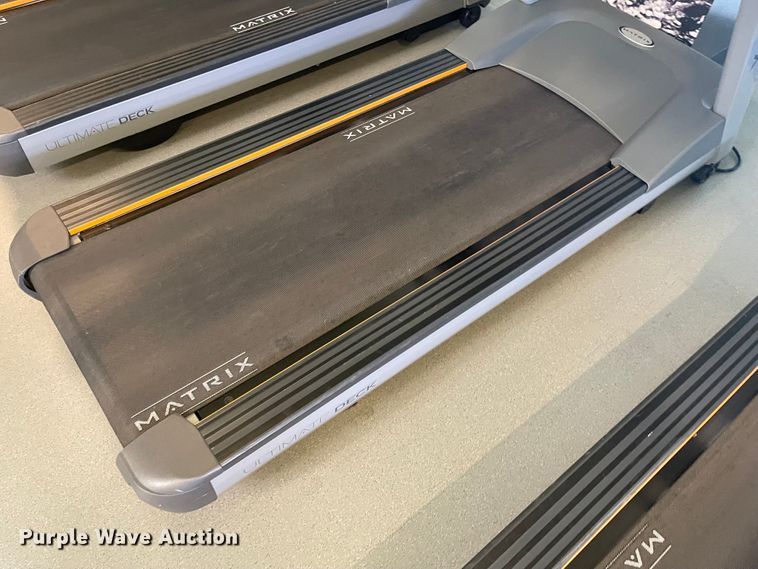 image for item IJ9573 (3) Matrix treadmills