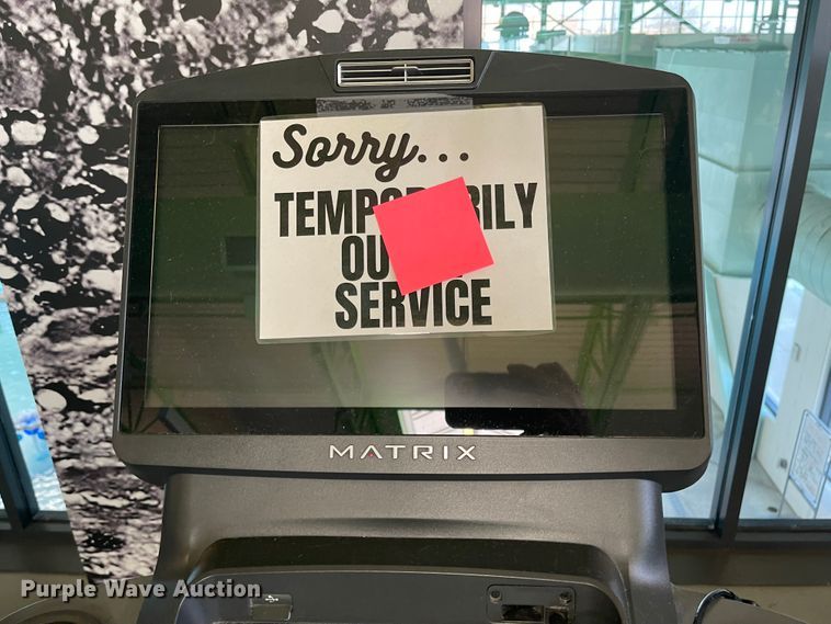 image for item IJ9573 (3) Matrix treadmills