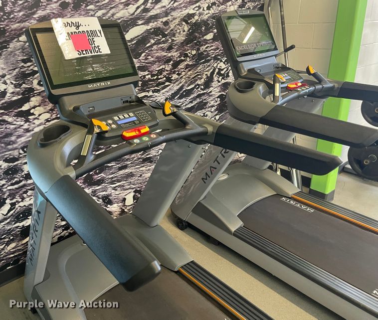 image for item IJ9573 (3) Matrix treadmills