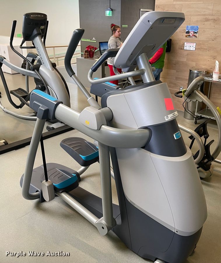 image for item IJ9574 (2) AMT elliptical machines