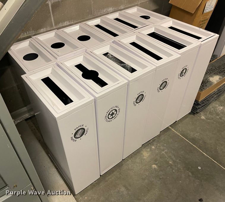 image for item IJ9576 (12) metal trash cans