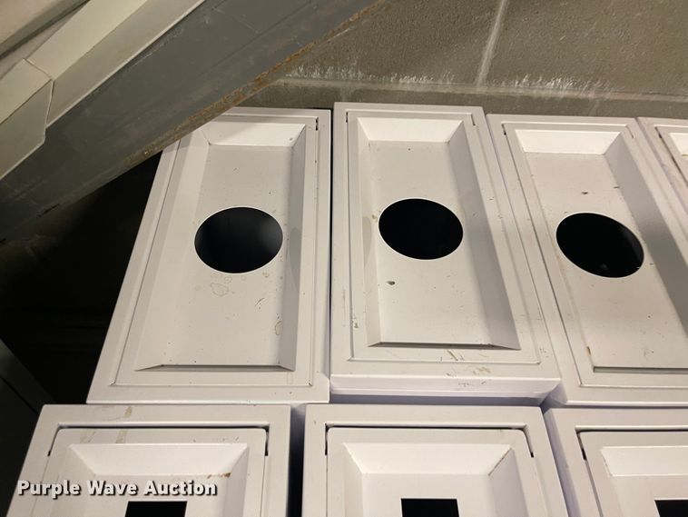 image for item IJ9576 (12) metal trash cans