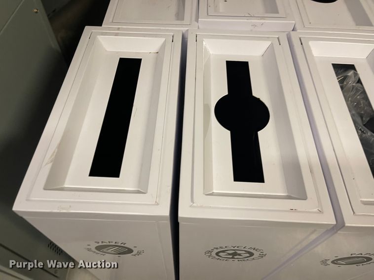 image for item IJ9576 (12) metal trash cans