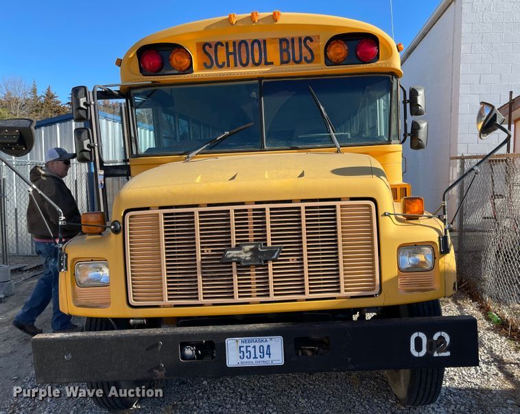 image for item IJ9579 1998 Chevrolet Blue Bird  school bus