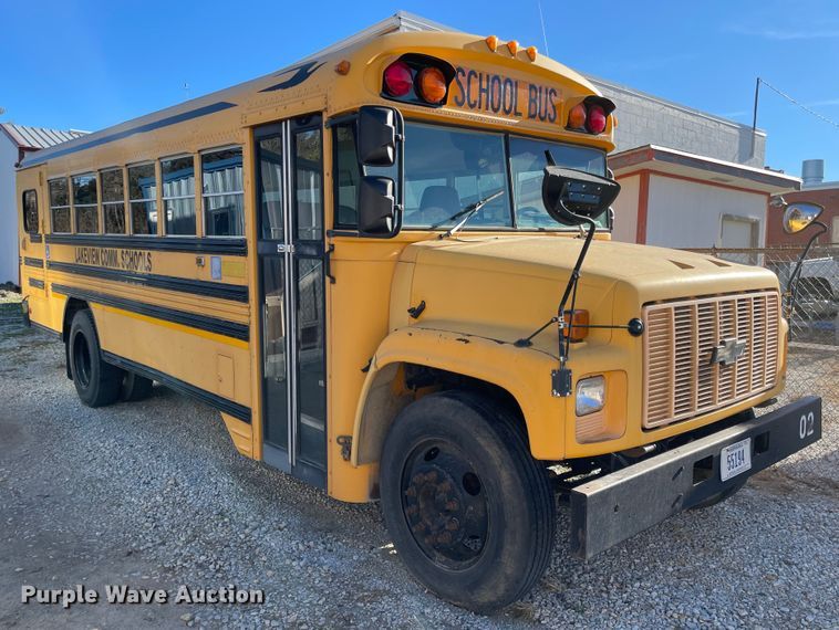 image for item IJ9579 1998 Chevrolet Blue Bird  school bus