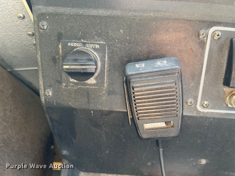 image for item IJ9579 1998 Chevrolet Blue Bird  school bus